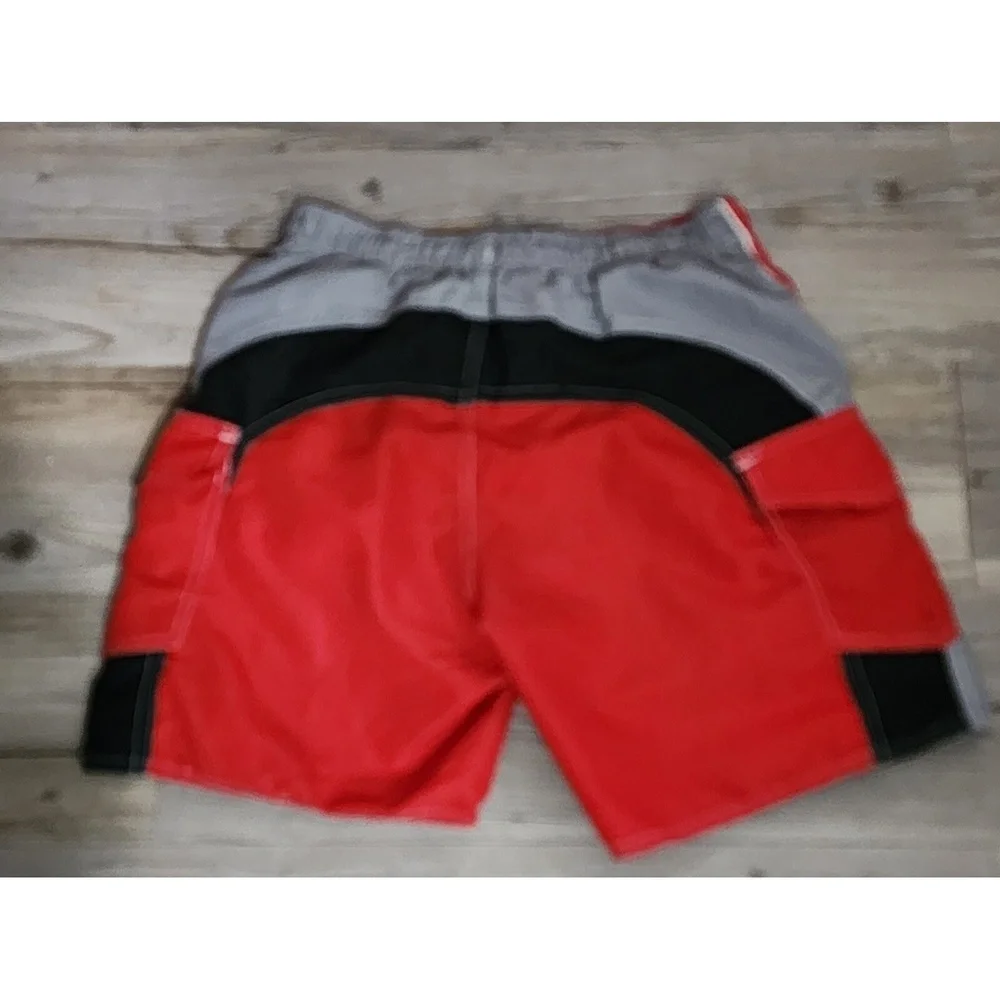 Quad‎ Sevett Swim Trunks Cargo Pockets Red Gray Black Kids Size 8/10